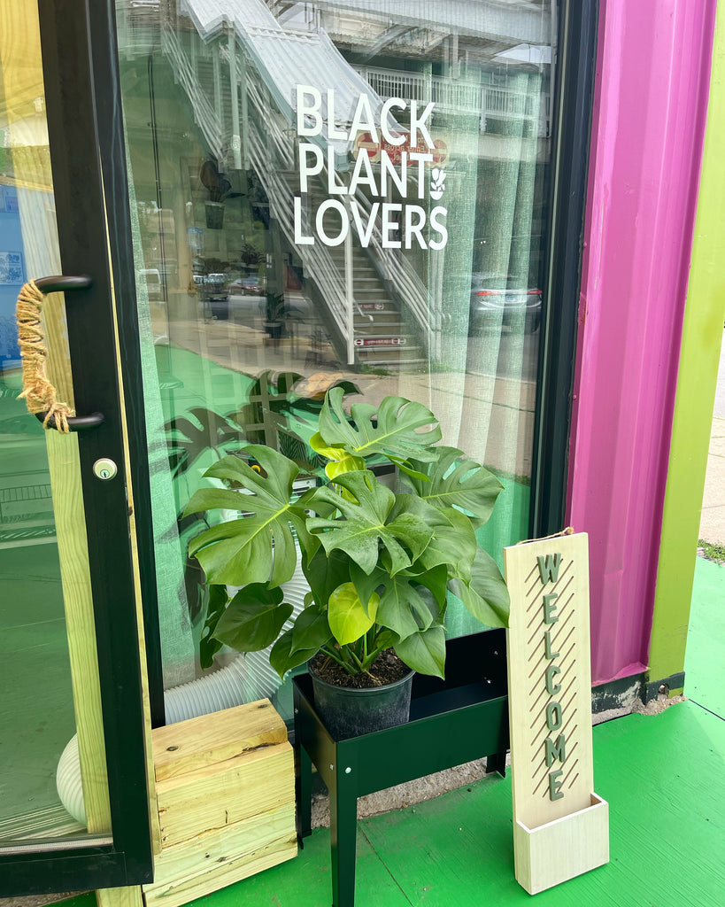 Store Hours: 7/4 - 7/10
