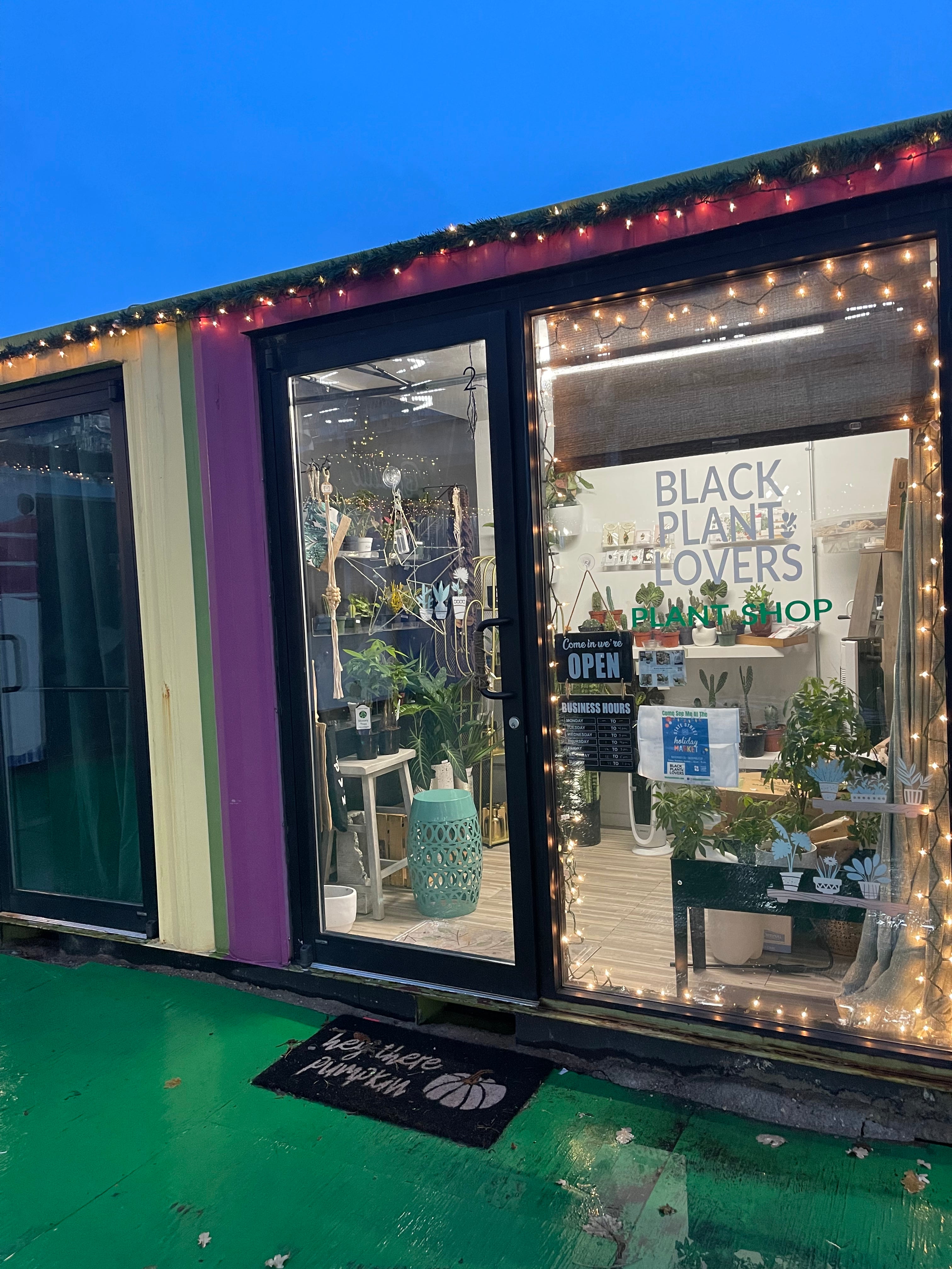 Shop Hours 12/15/22 - 1/2/23