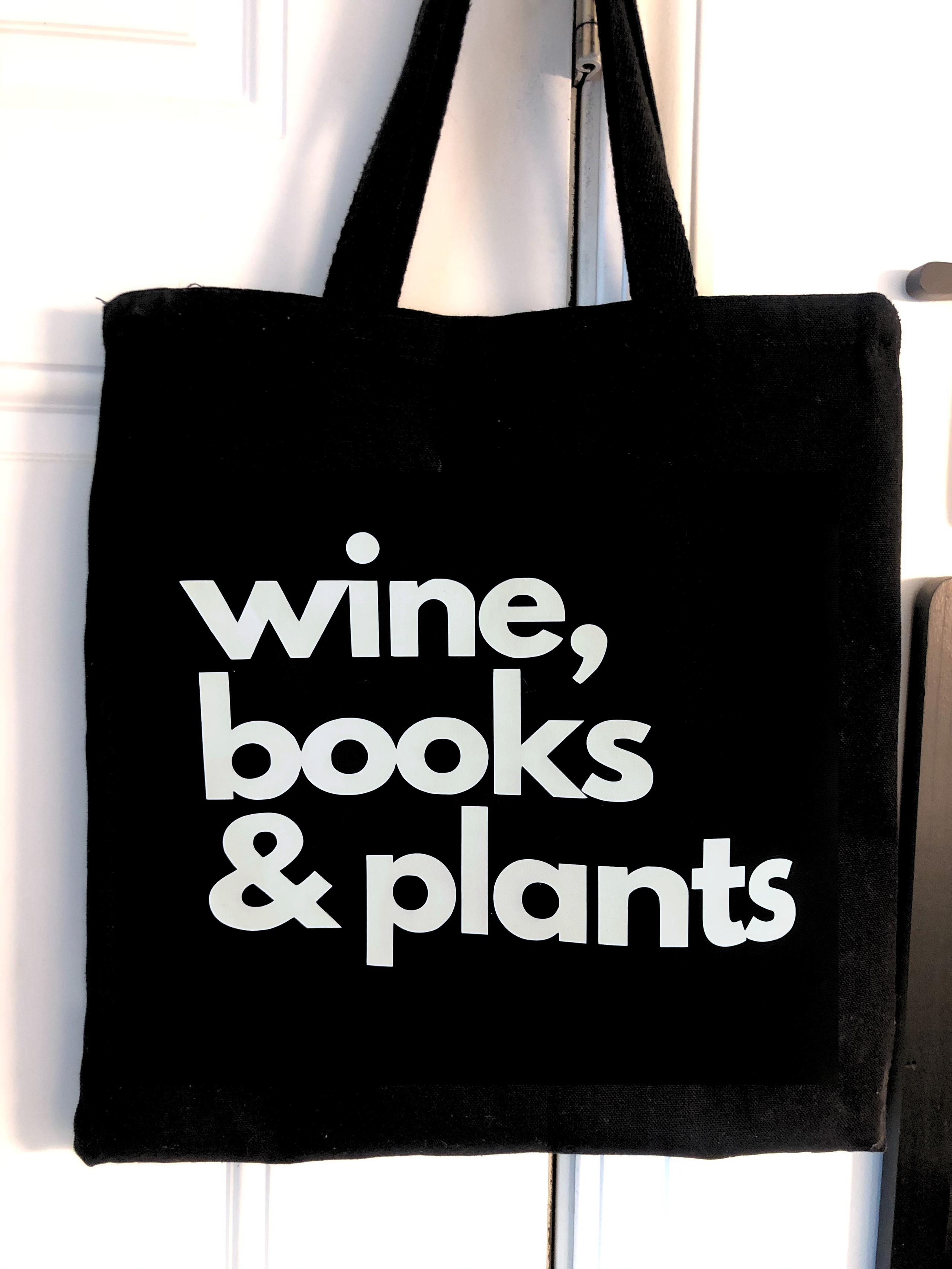 wine, books & plants tote bag - Black